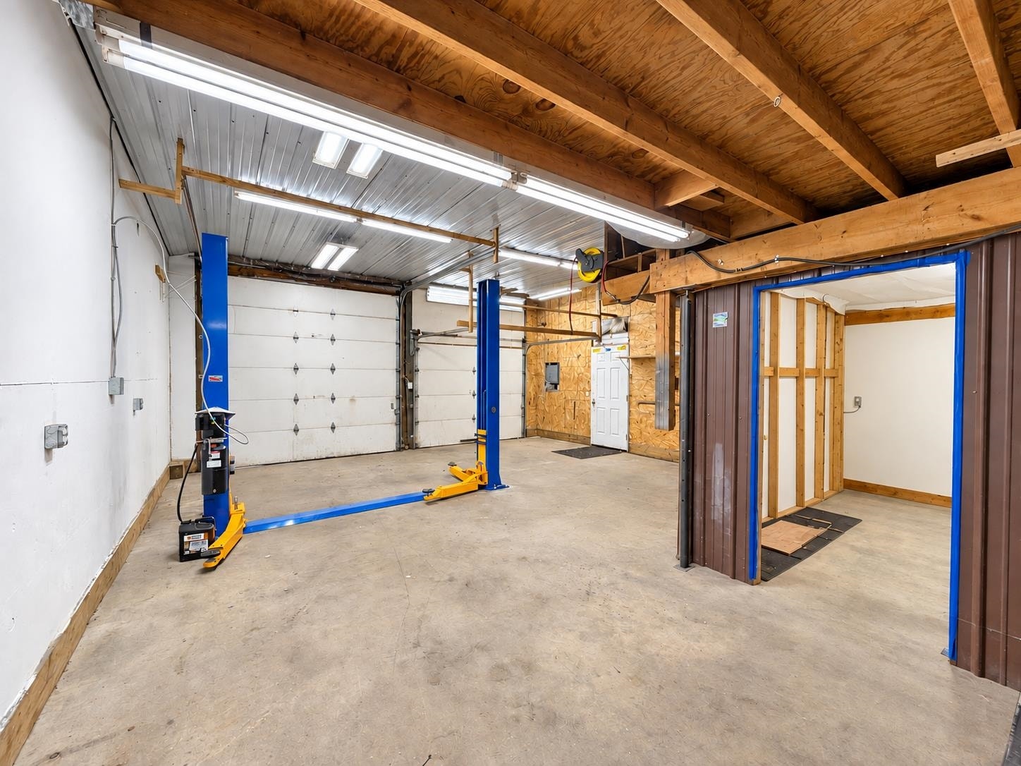 S2437 Meadowview Road, Winfield, WI 53959
