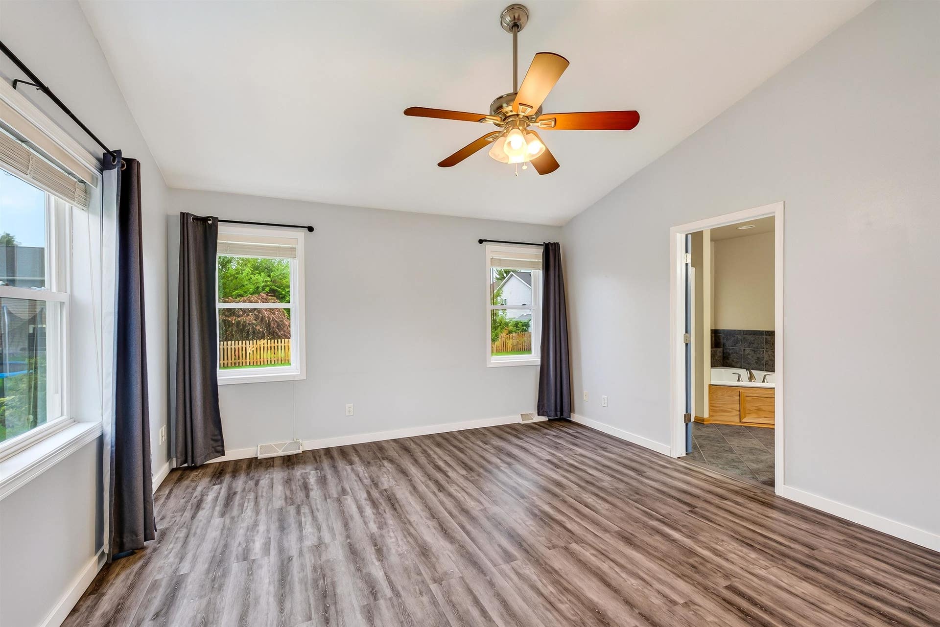 332 Sandridge Trail, Sun Prairie, WI 53590