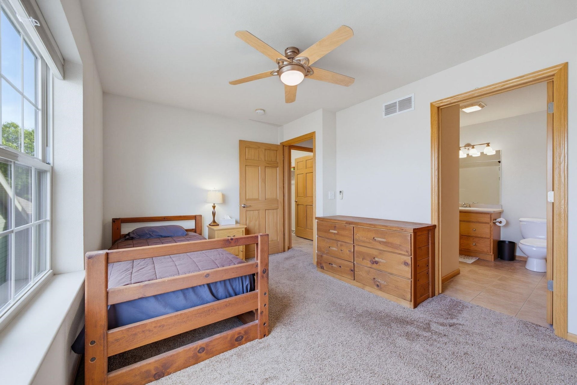 1241 N Pine Street, Sun Prairie, WI 53590