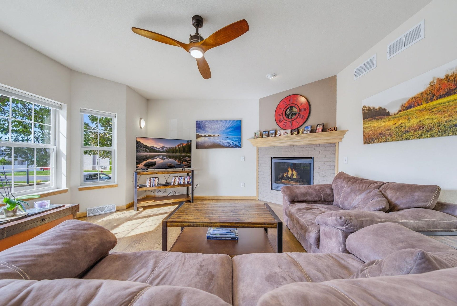 1241 N Pine Street, Sun Prairie, WI 53590
