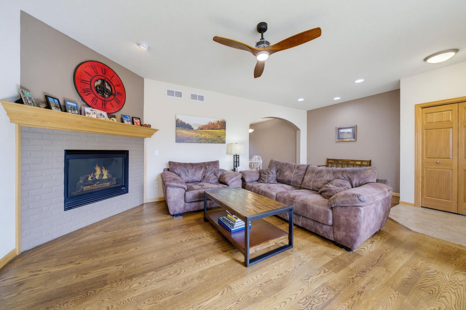 1241 N Pine Street, Sun Prairie, WI 53590