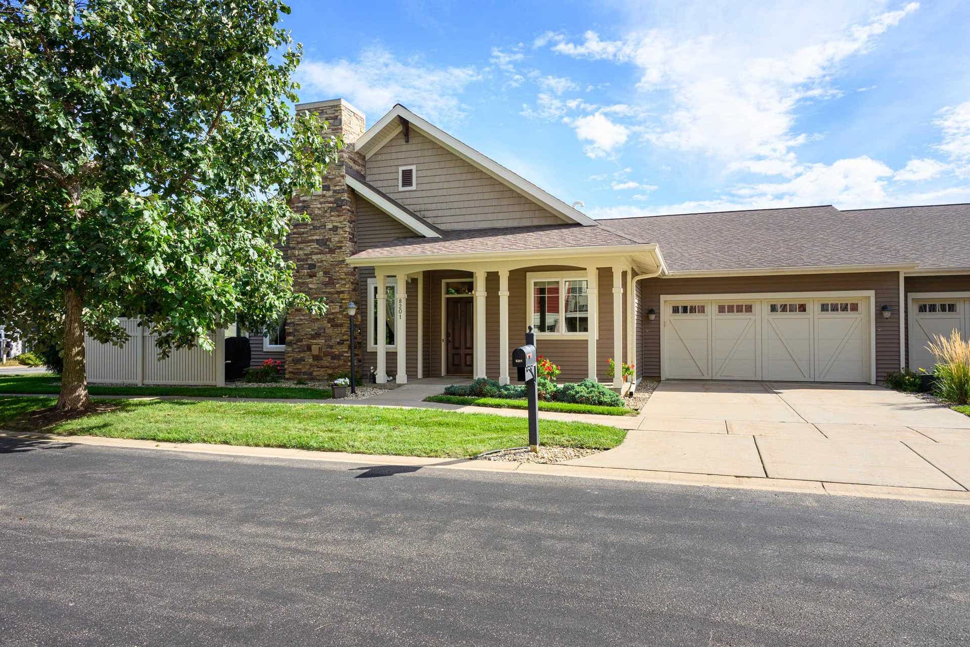 8201 Saddle Stone Lane, Madison, WI 53719