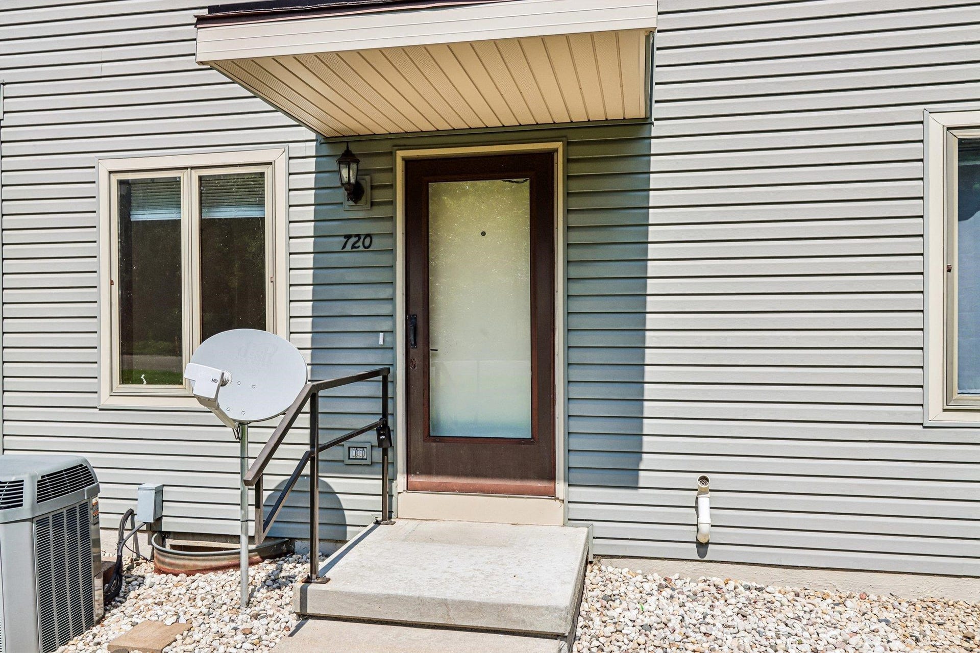 720 South Street, Deforest, WI 53532