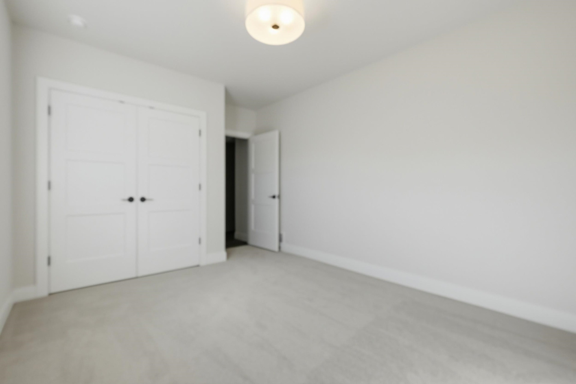 6859 Karolina Way, Bristol, WI 53590