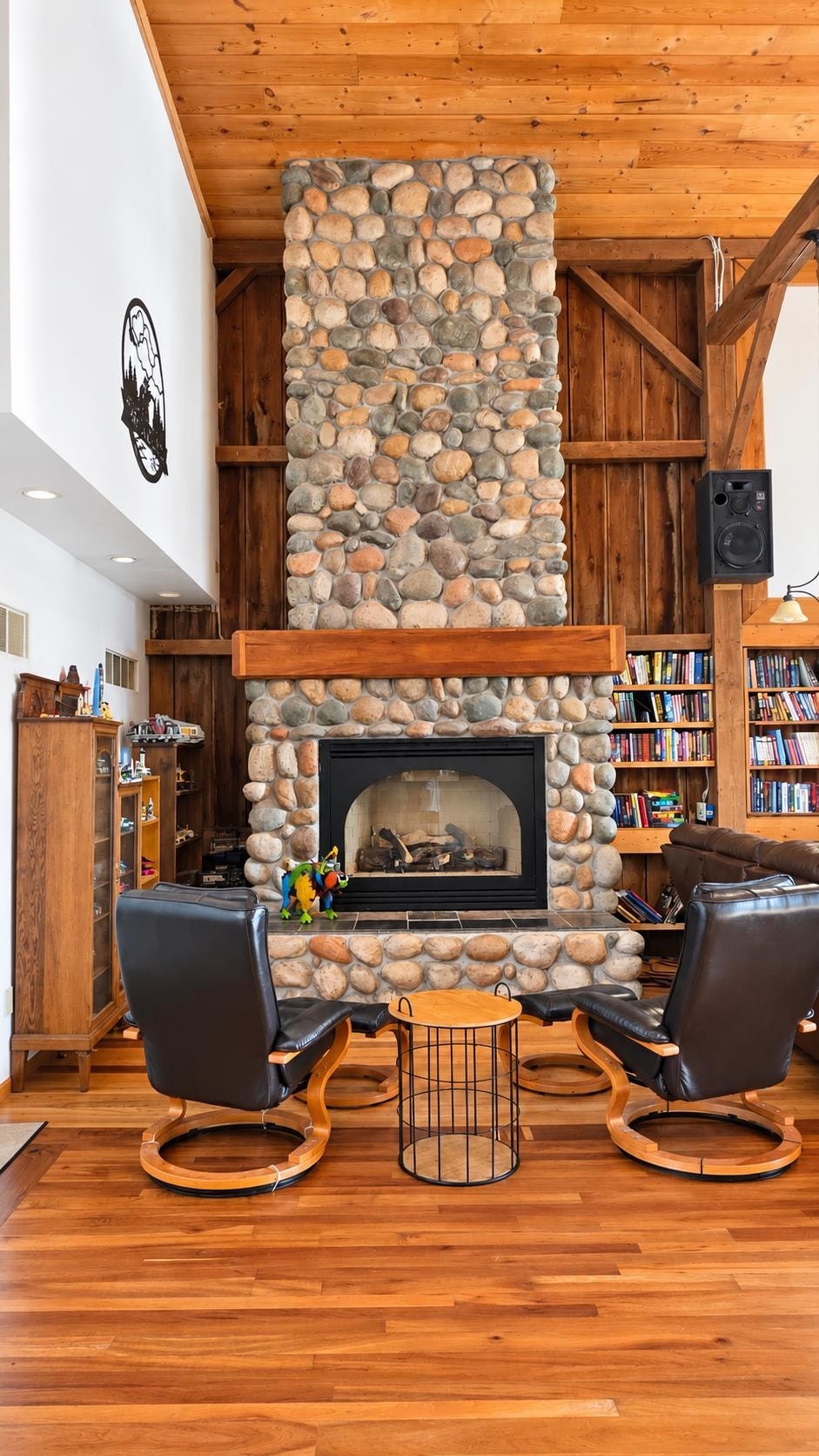 1391 Fritz Road, Montrose, WI 53593