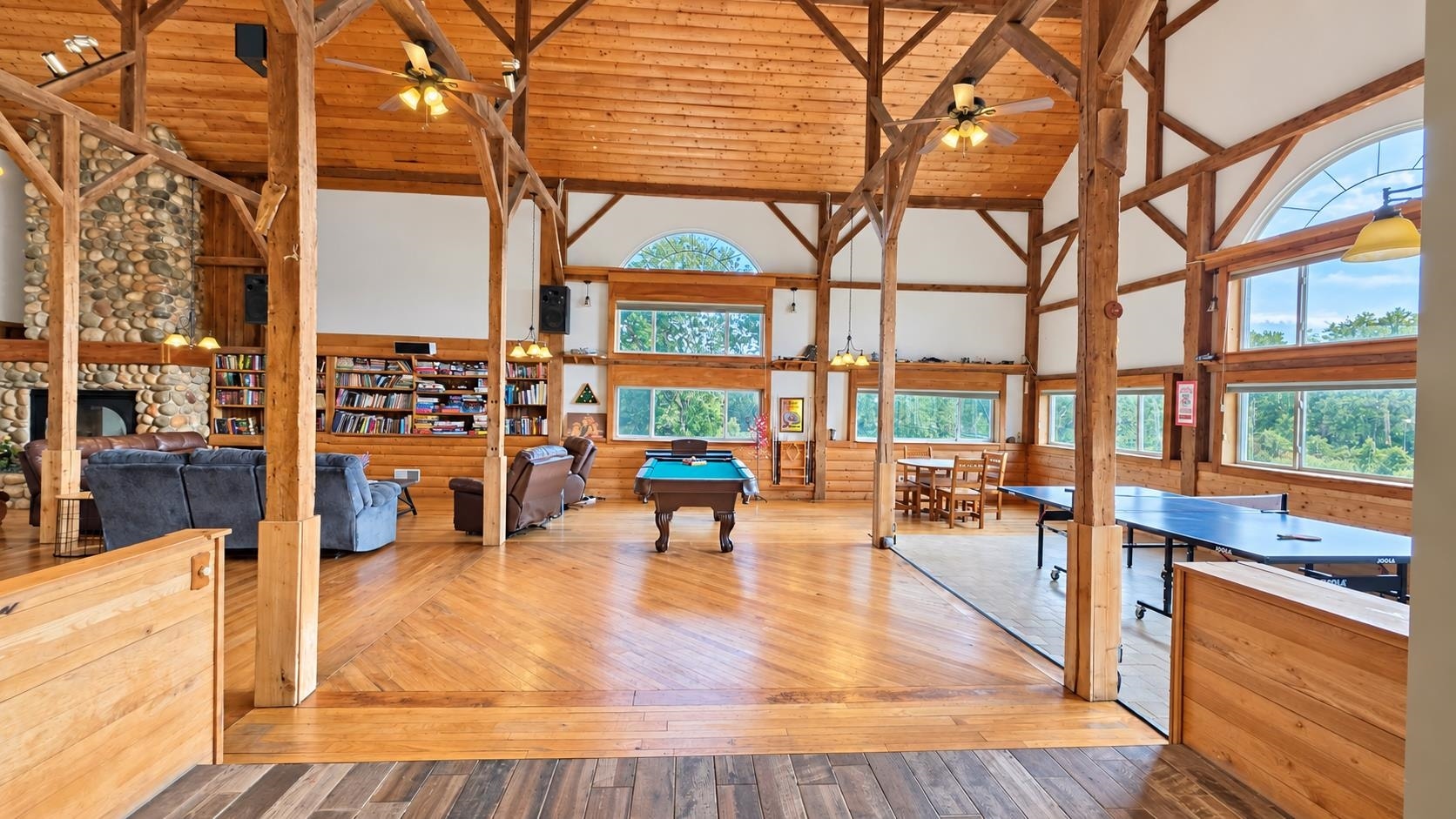 1391 Fritz Road, Montrose, WI 53593