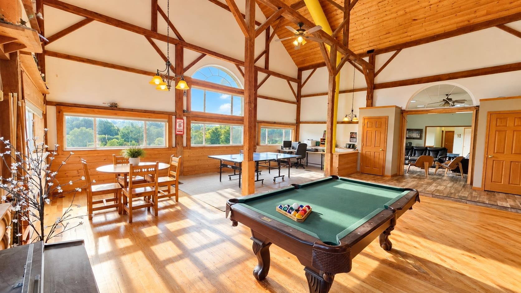1391 Fritz Road, Montrose, WI 53593