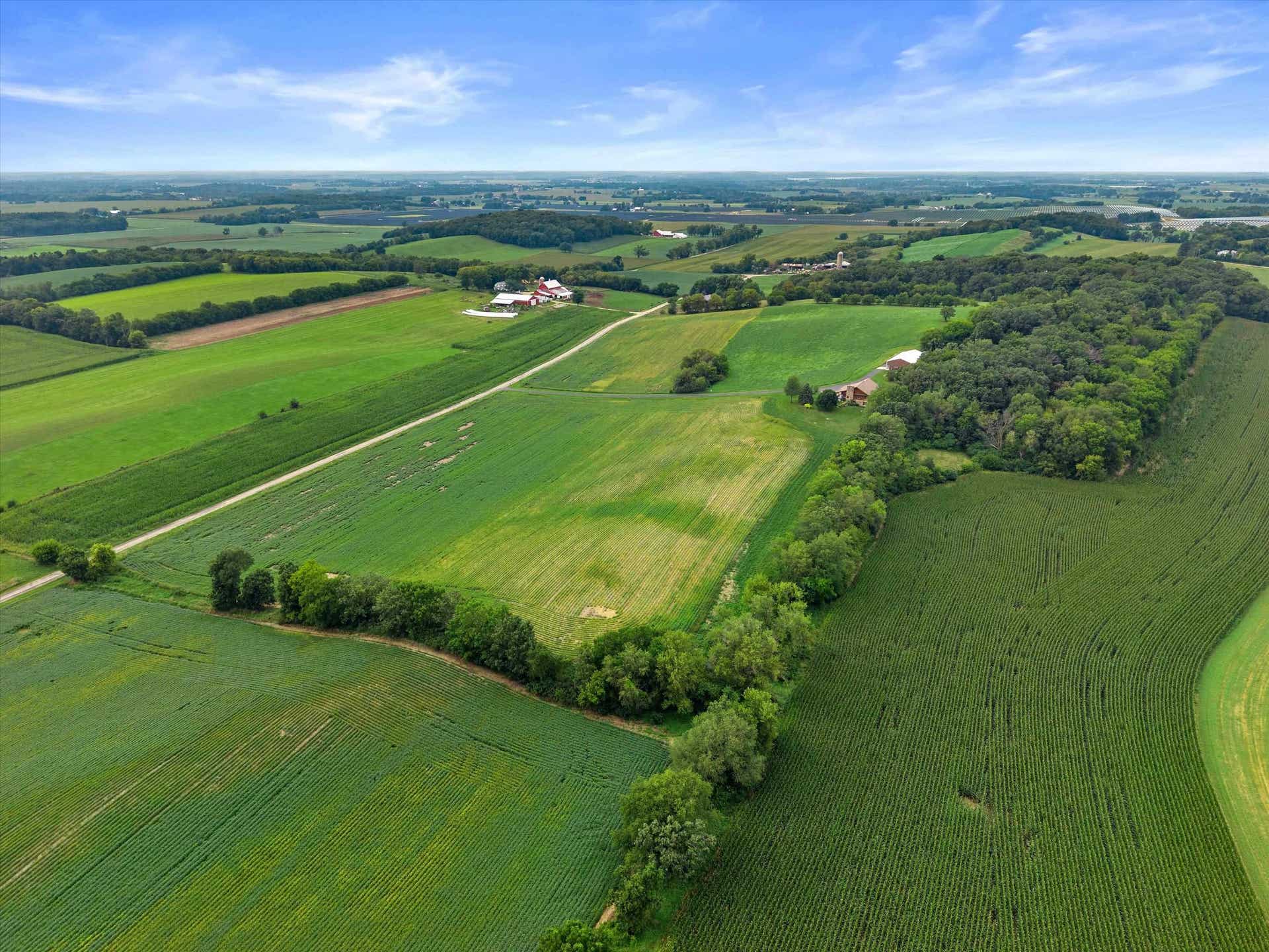 N3810 Scheppert Road, Oakland, WI 53538