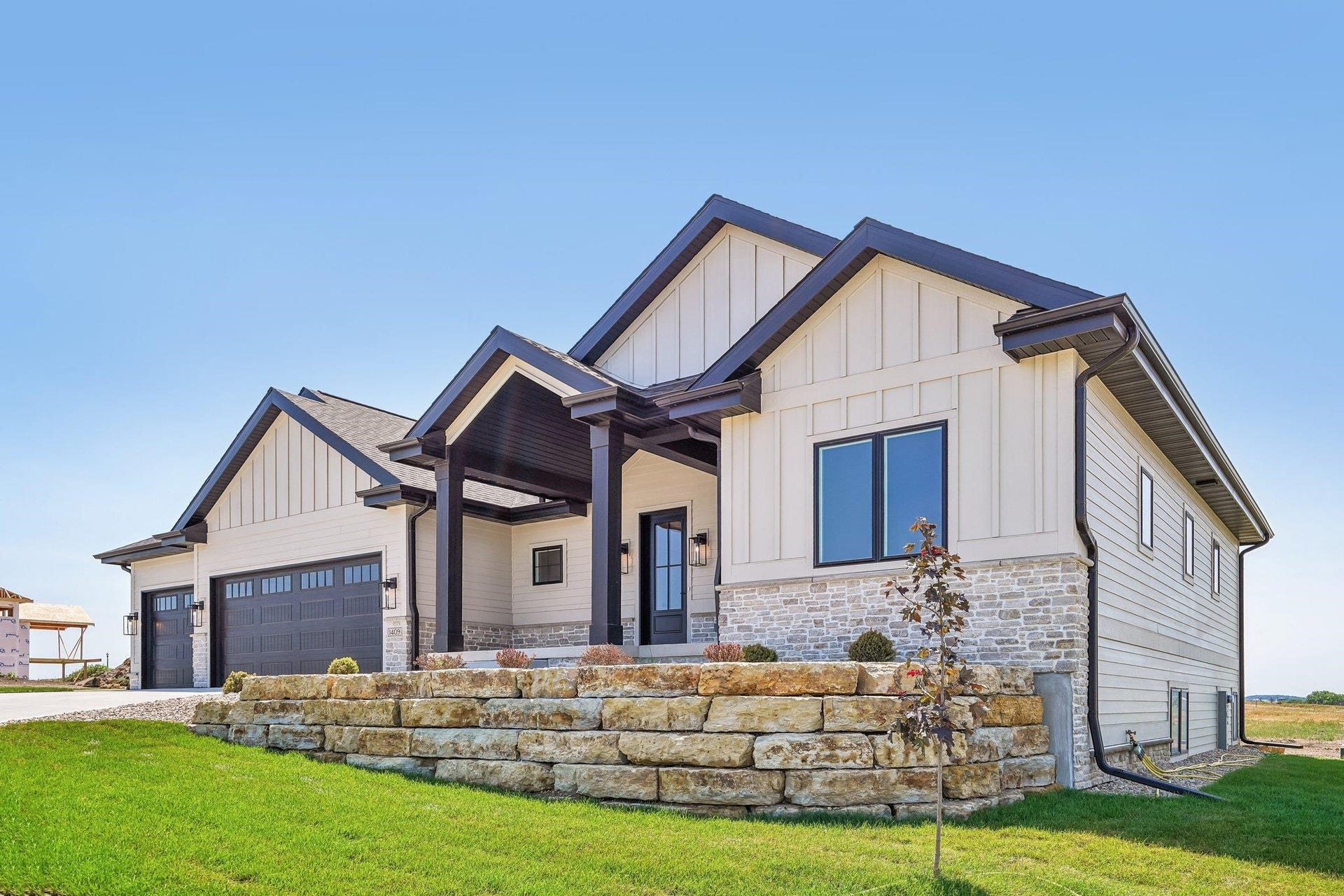 1409 Yeske Drive, Waunakee, WI 53597-8941