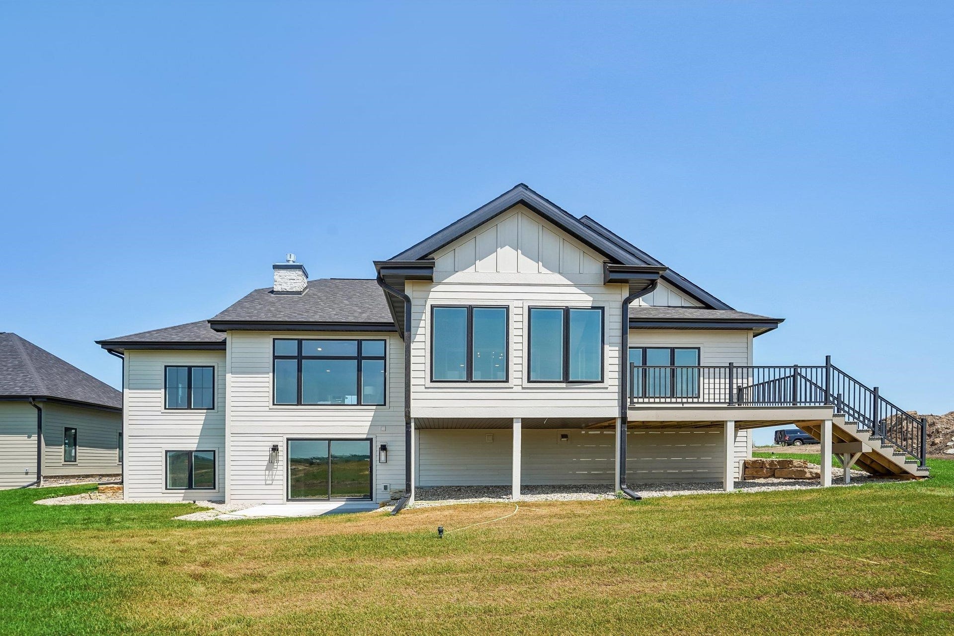 1409 Yeske Drive, Waunakee, WI 53597-8941