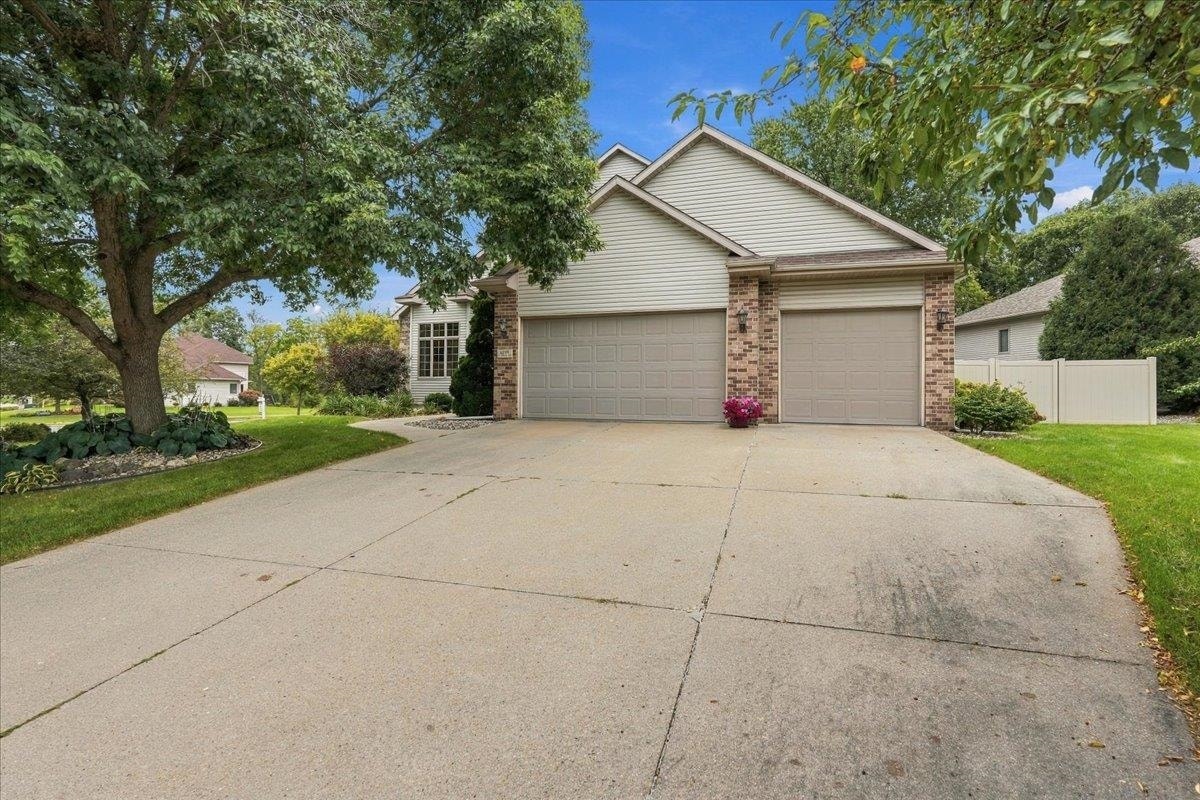 1299 St Patrick Way, Sun Prairie, WI 53590