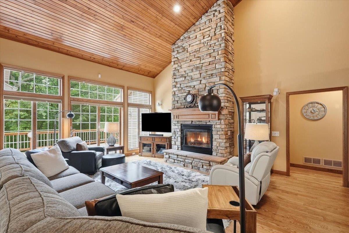 2681 Church Street, Pleasant Springs, WI 53527