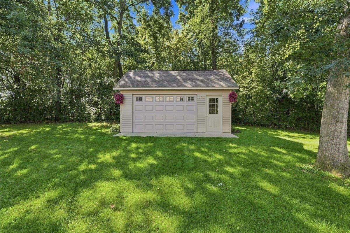 2681 Church Street, Pleasant Springs, WI 53527
