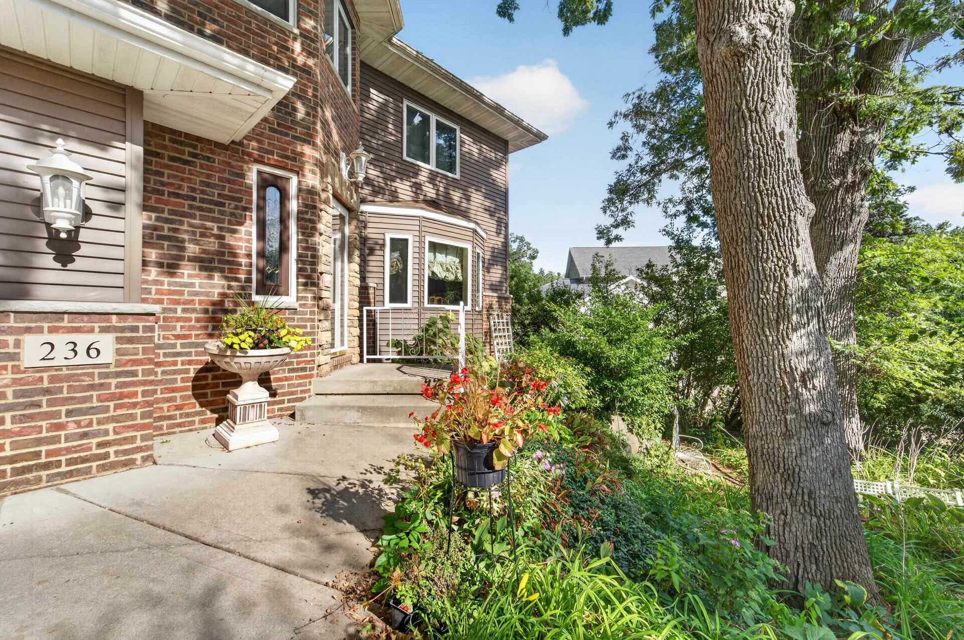 236 E Mc Kinley Street, Stoughton, WI 53589