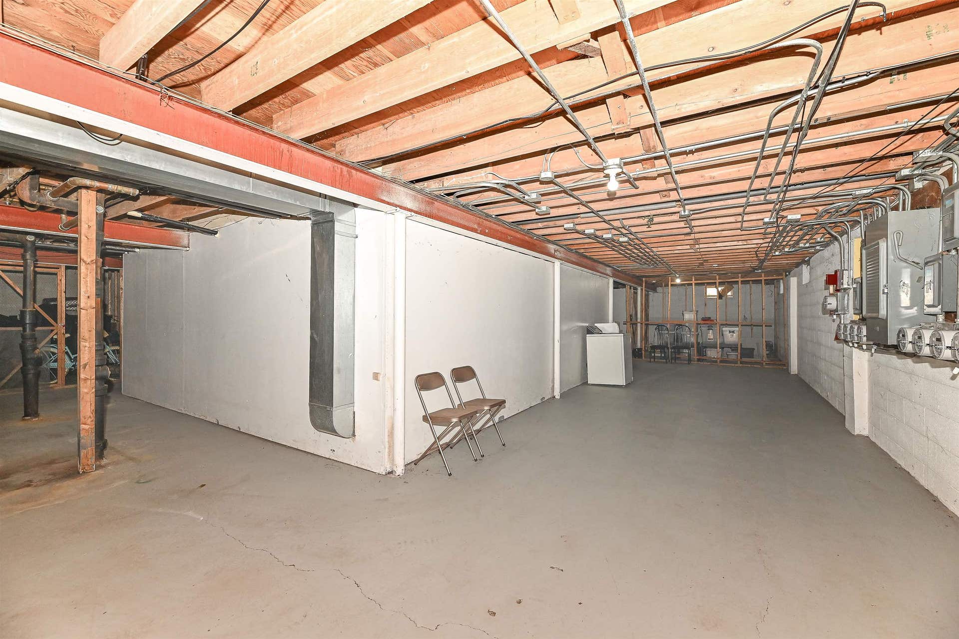4284 S Whitnall Avenue, Milwaukee, WI 53207