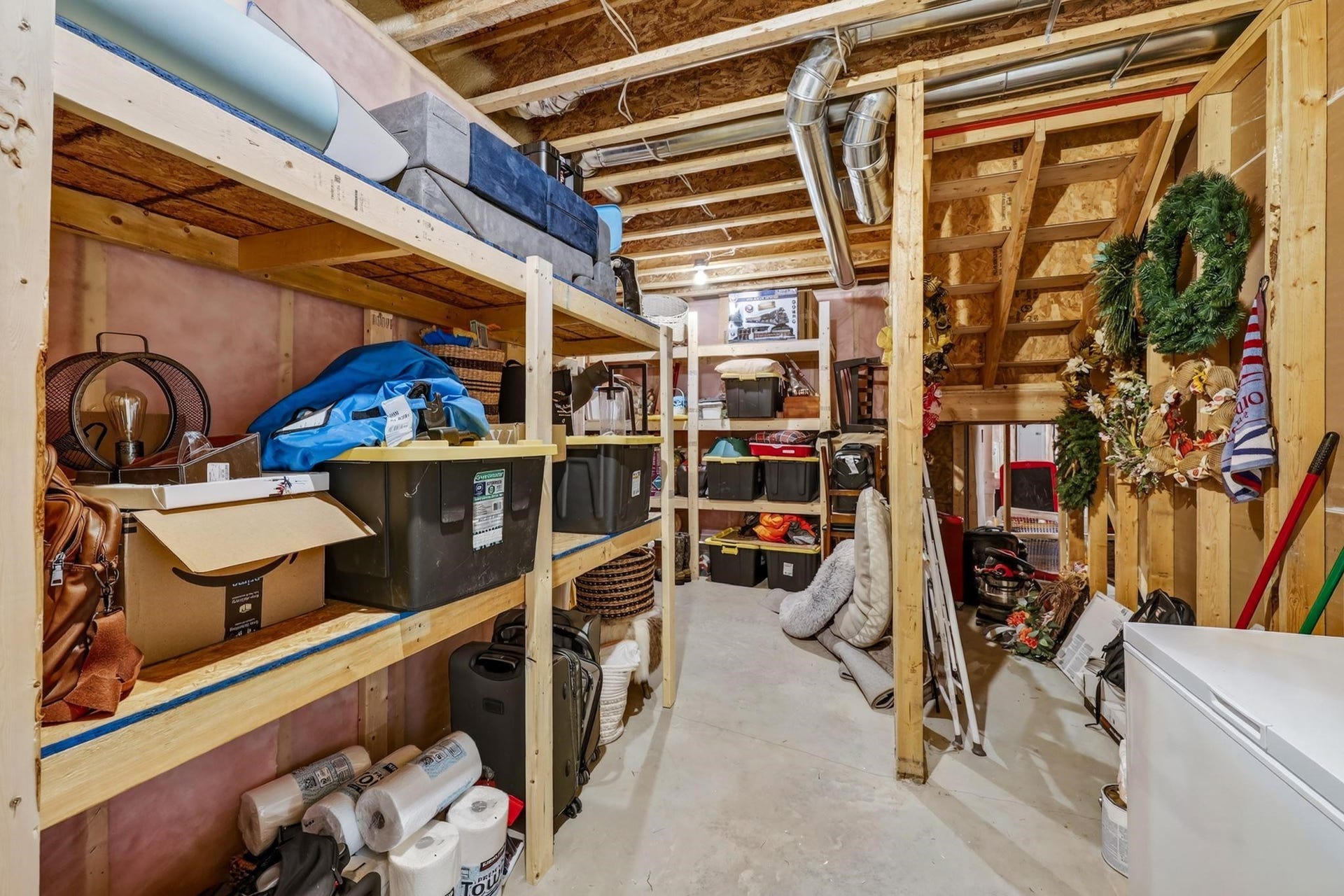 6648 Ramshorn Drive, Windsor, WI 53532