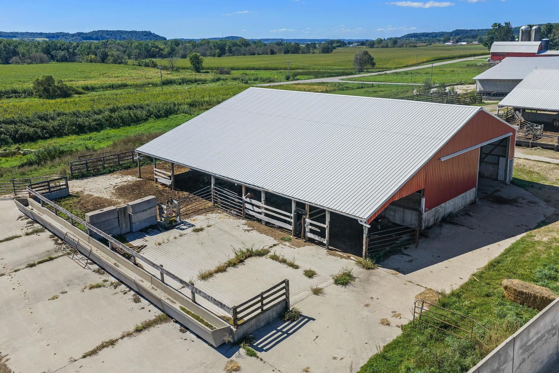 S4452 Grote Hill Road, Reedsburg, WI 53959