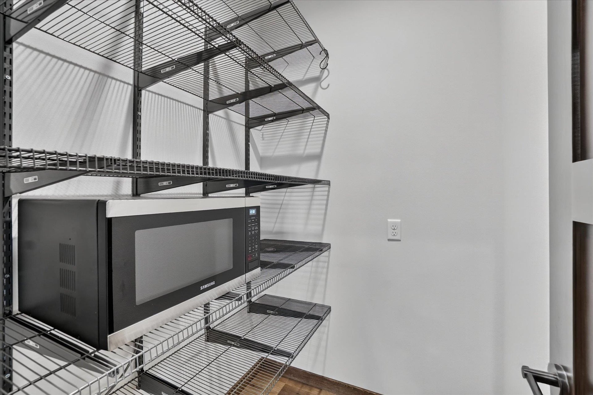 W450 Elmer Road, Brooklyn, WI 53521