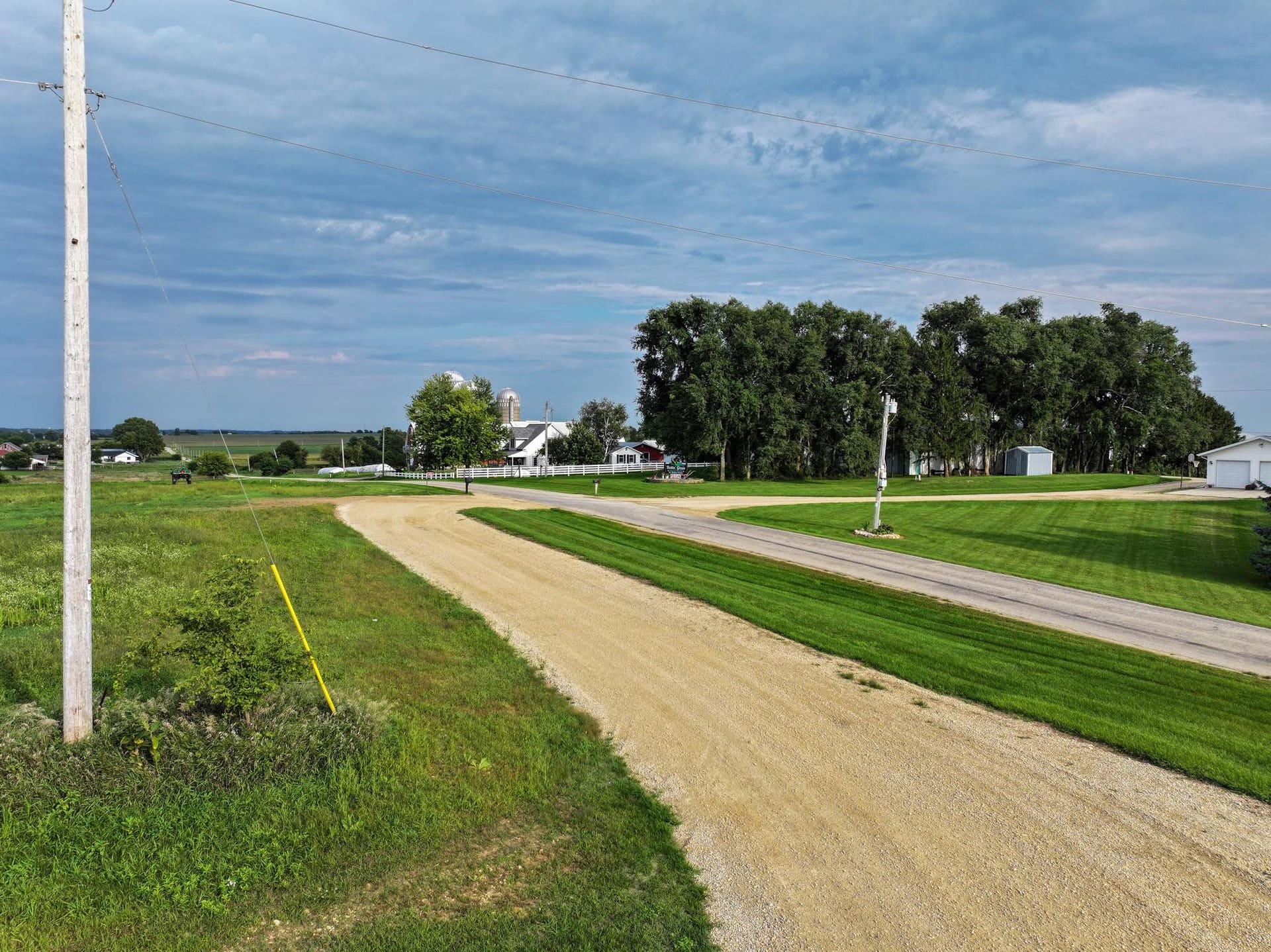 W450 Elmer Road, Brooklyn, WI 53521