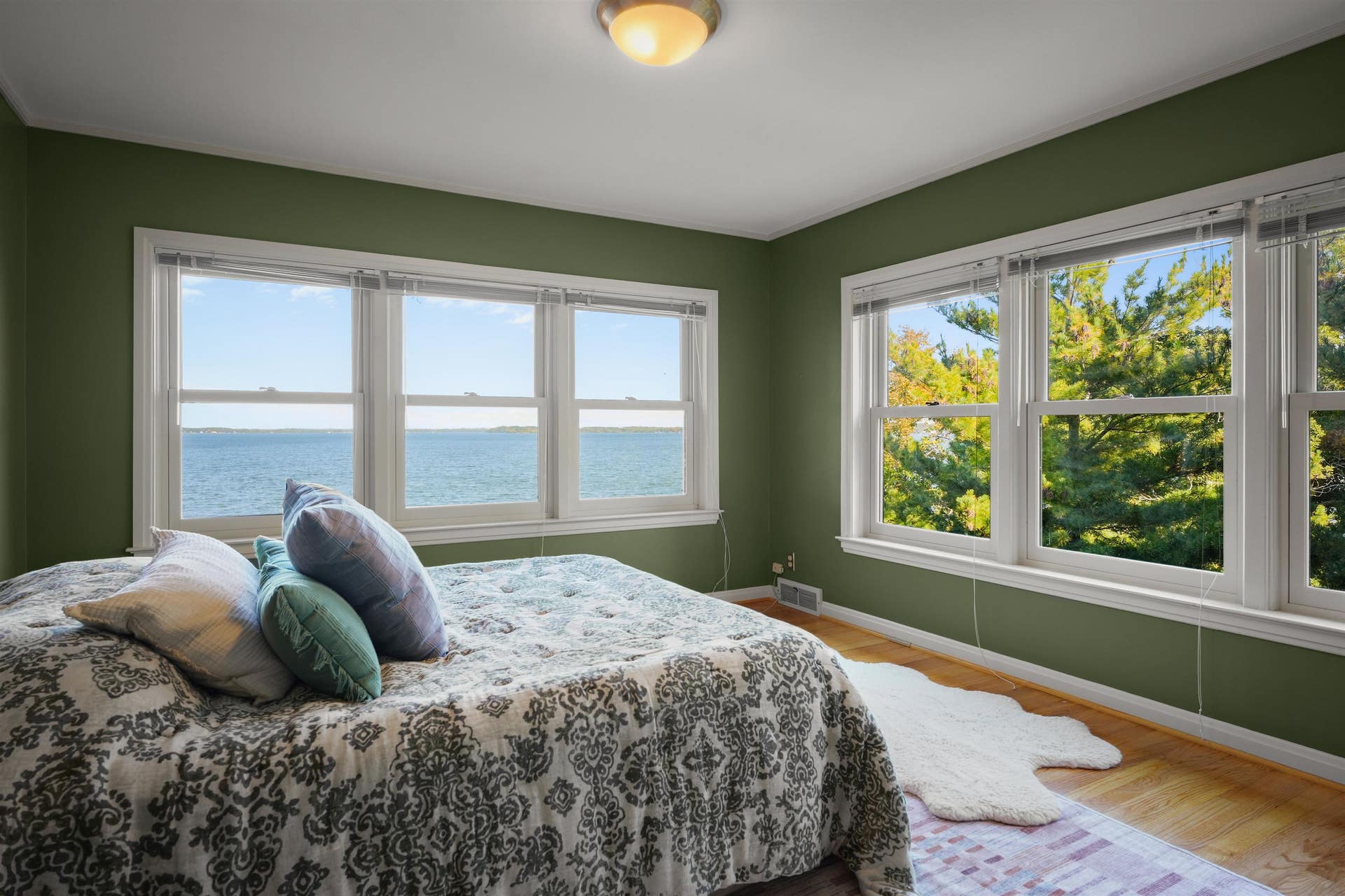 920 Castle Place, Madison, WI 53703
