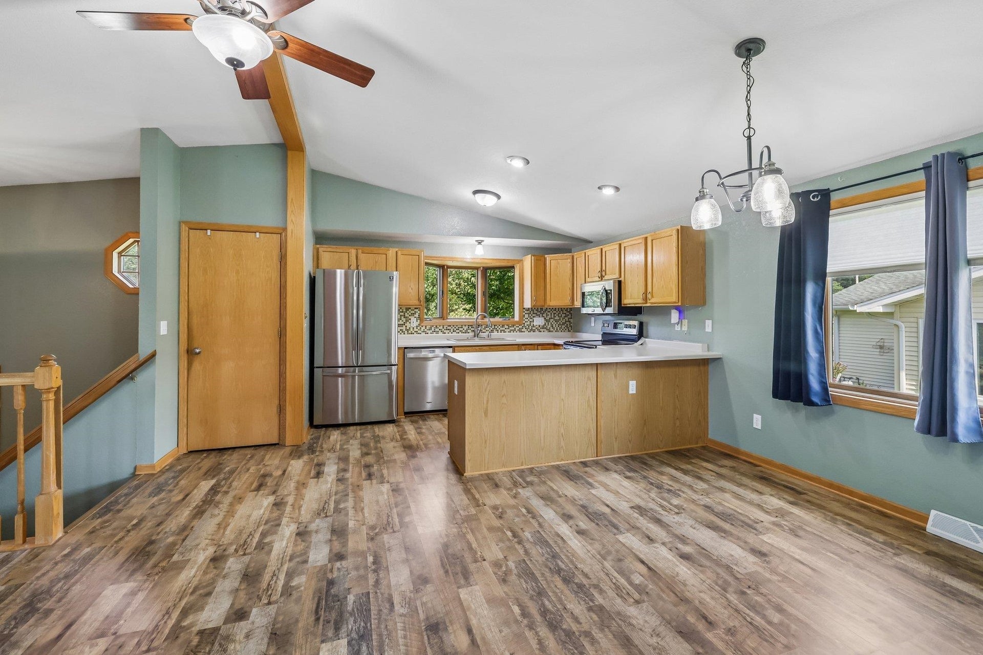305 W Lafollette Street, Pardeeville, WI 53954