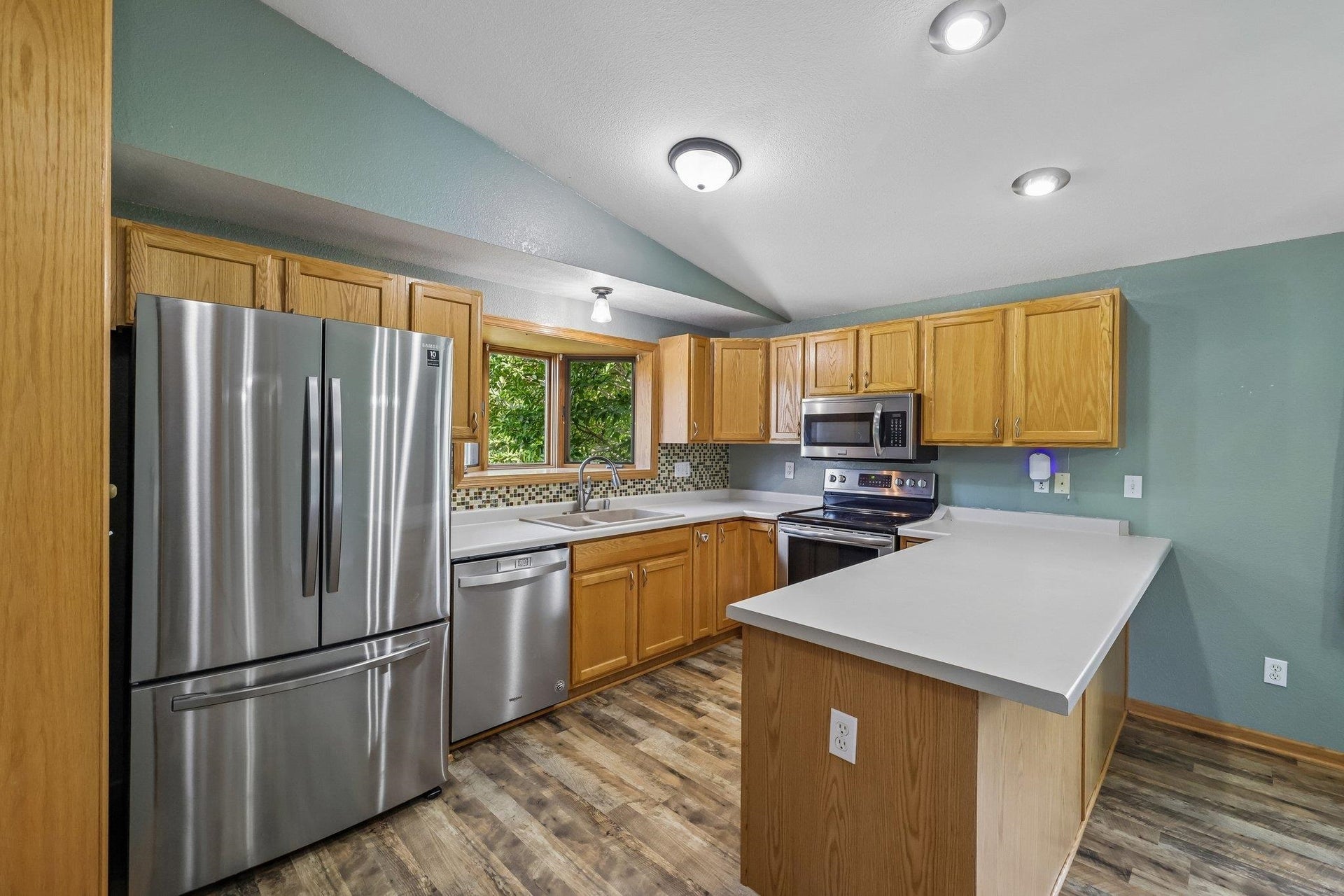 305 W Lafollette Street, Pardeeville, WI 53954