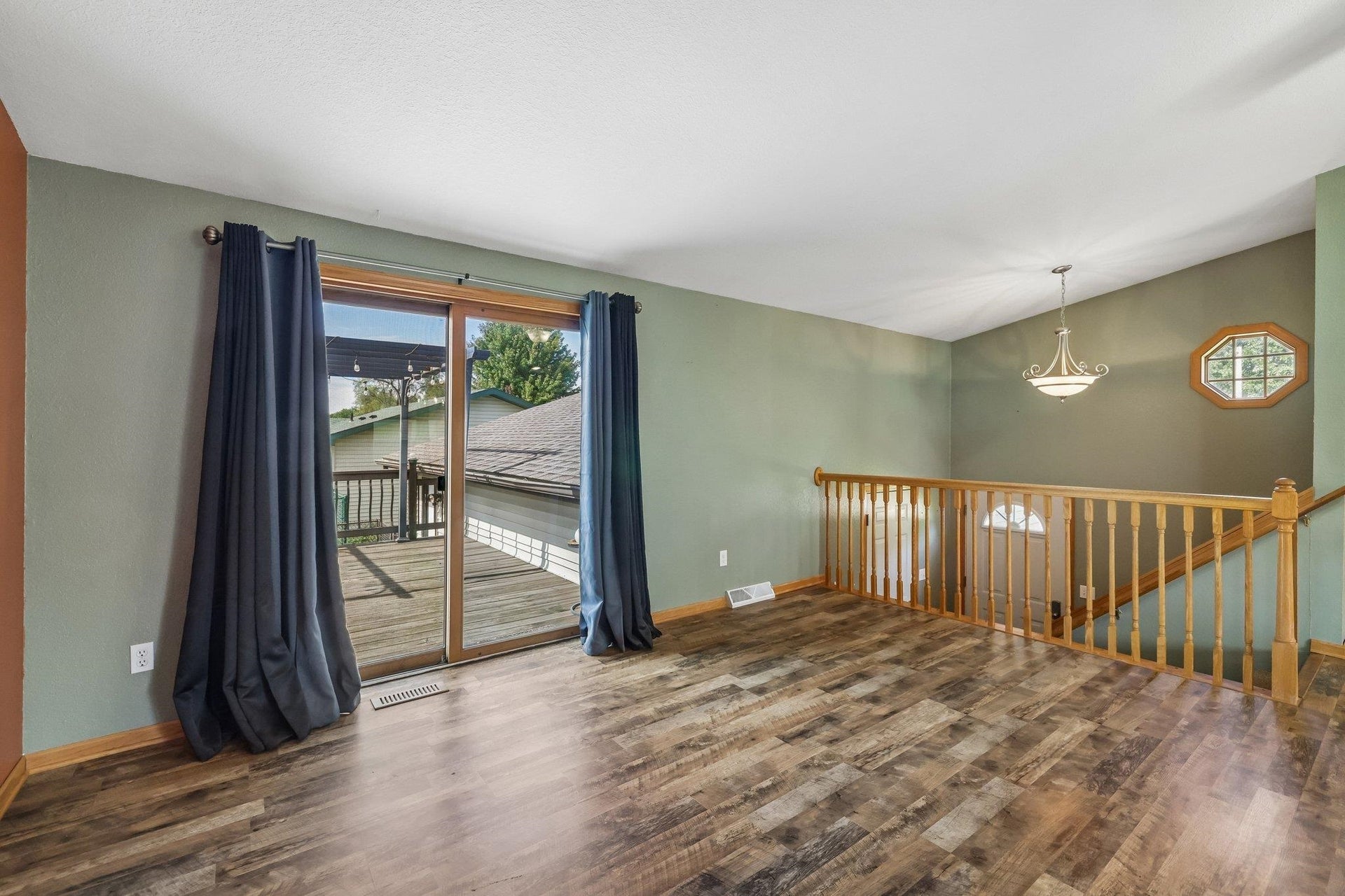 305 W Lafollette Street, Pardeeville, WI 53954