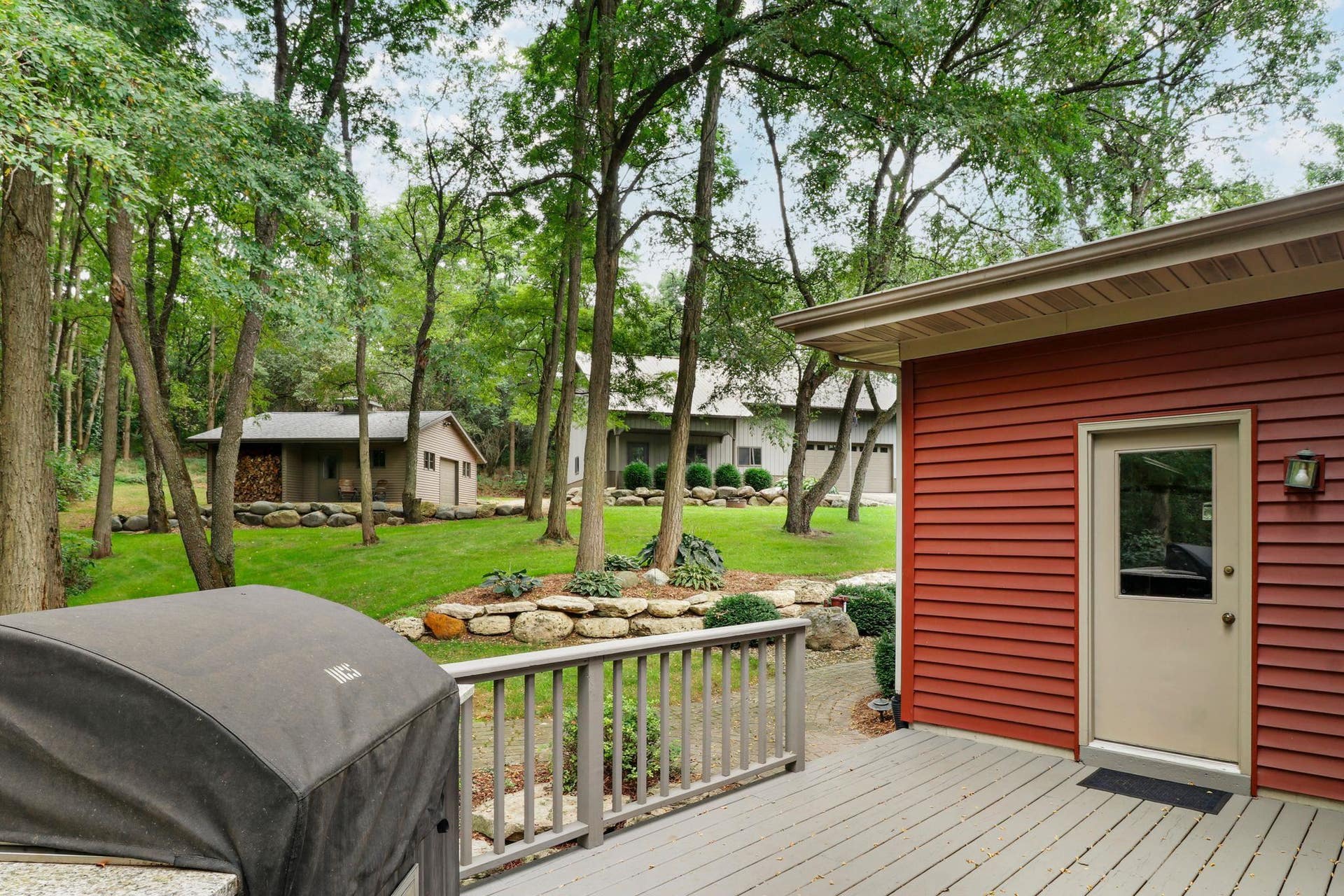899 County Rd Mm, Oregon, WI 53575