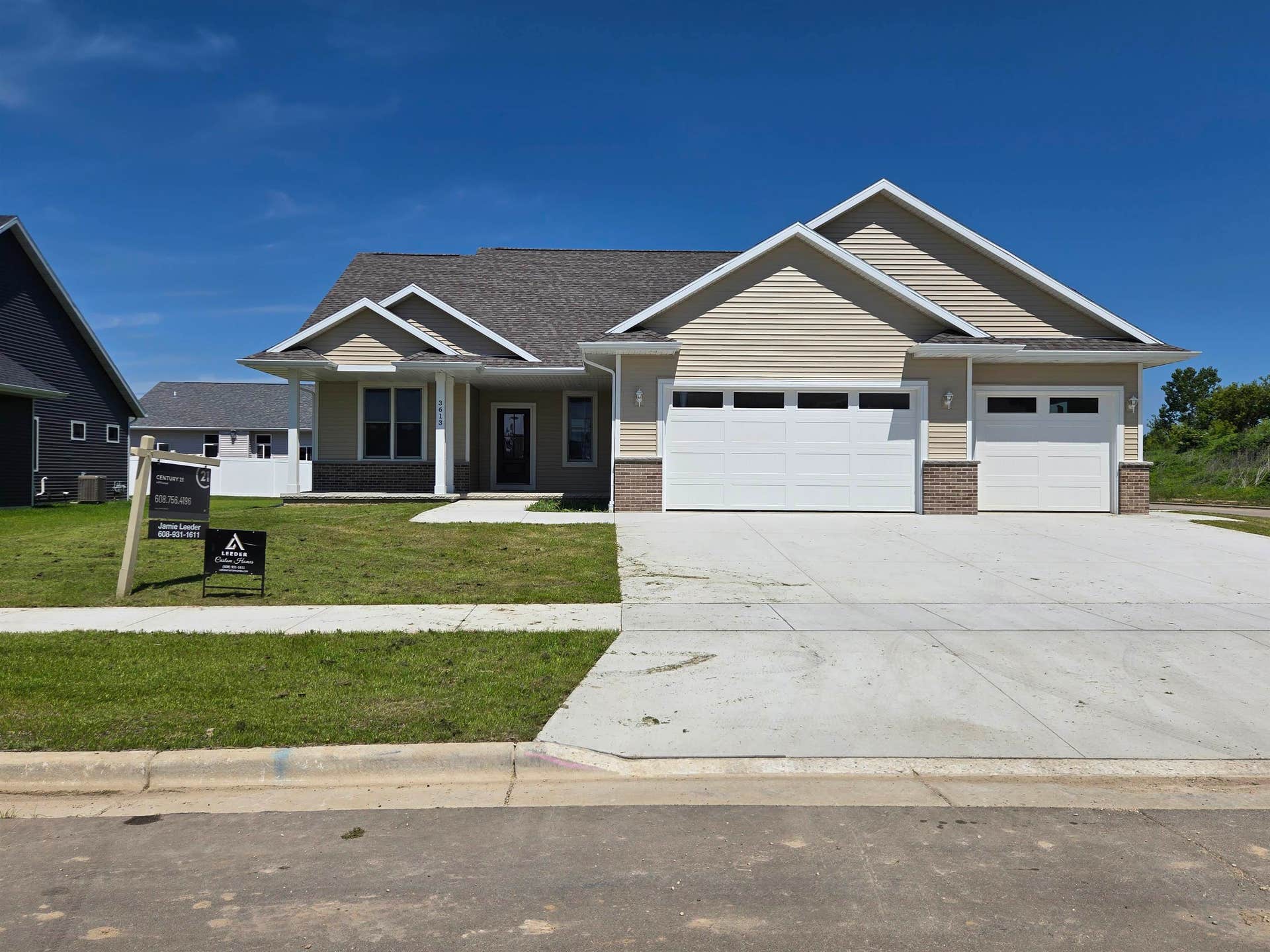 5465 Samuel Drive, Janesville, WI 53563