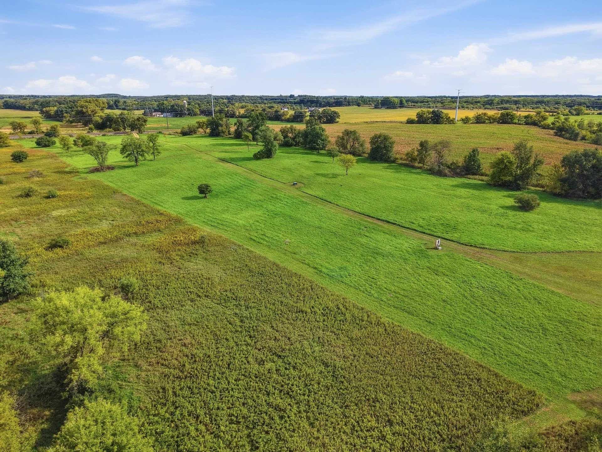 W3353 Long Crossing Road, Otsego, WI 53960