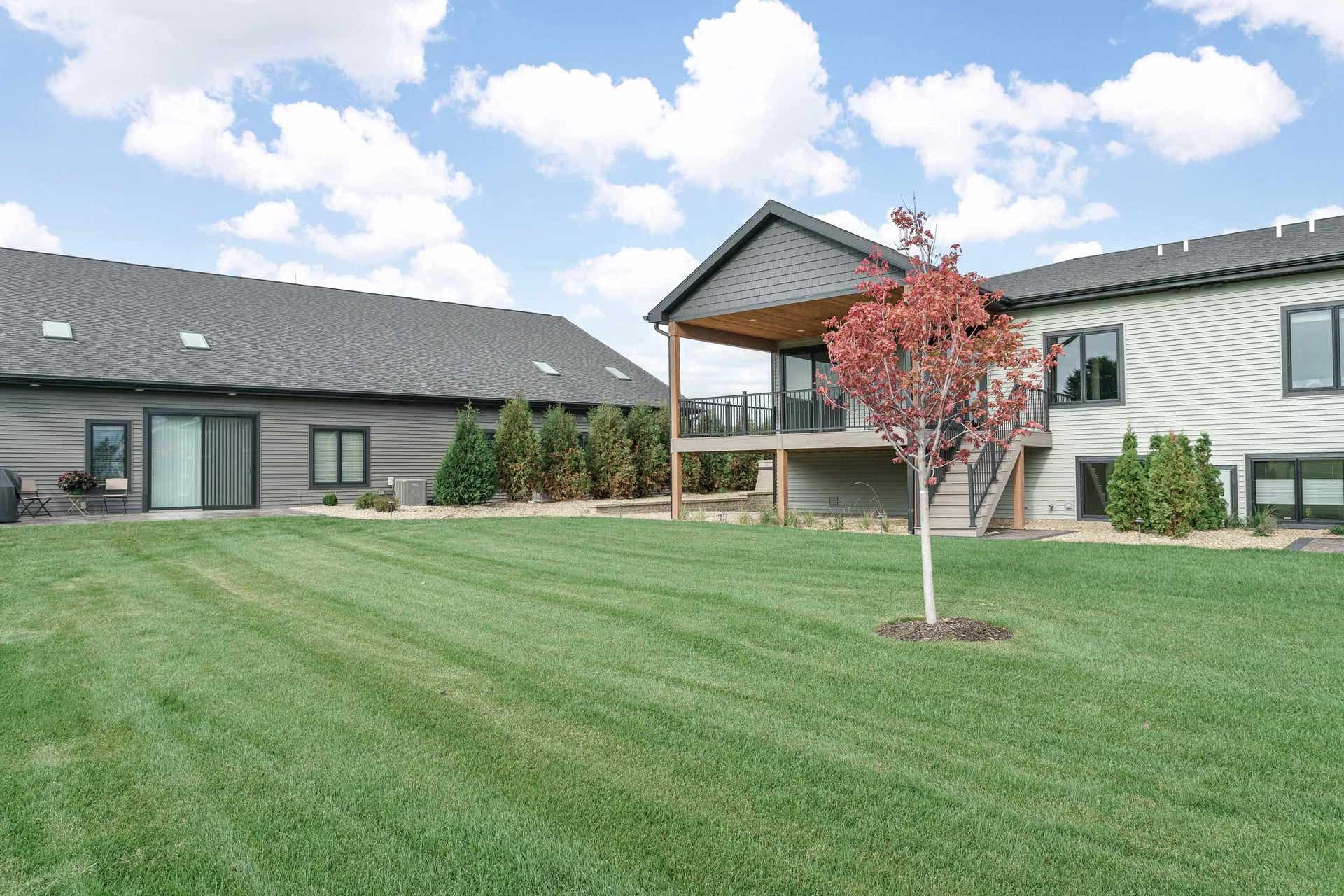 341 Ridge View Drive, #17, Milton, WI 53563
