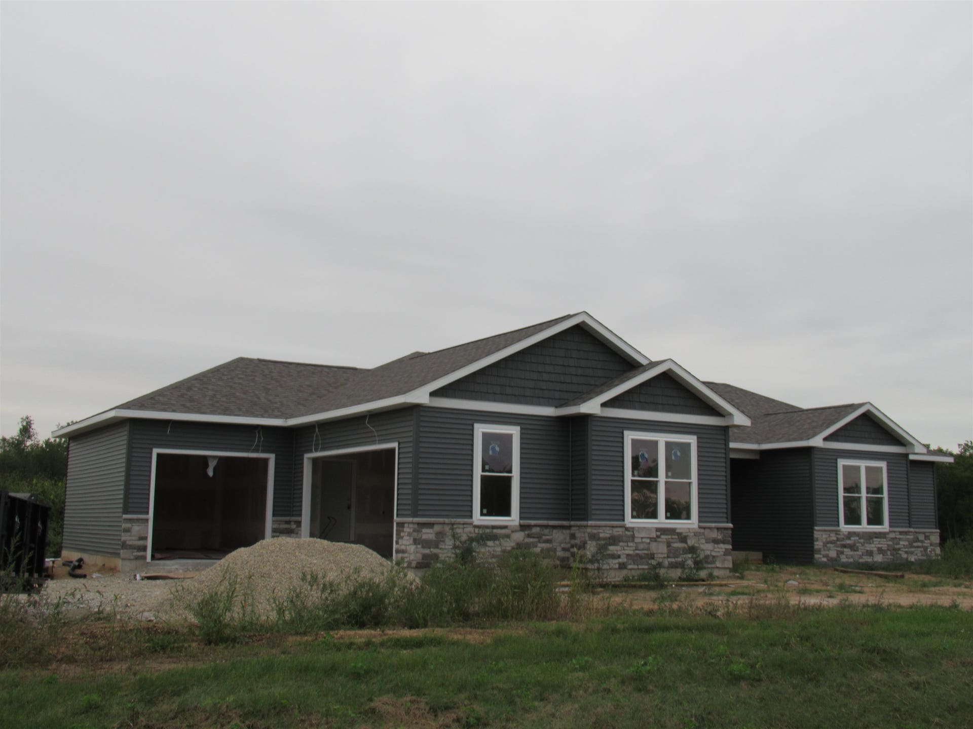 3980 S Deer Drive, Beloit, WI 53511-0000