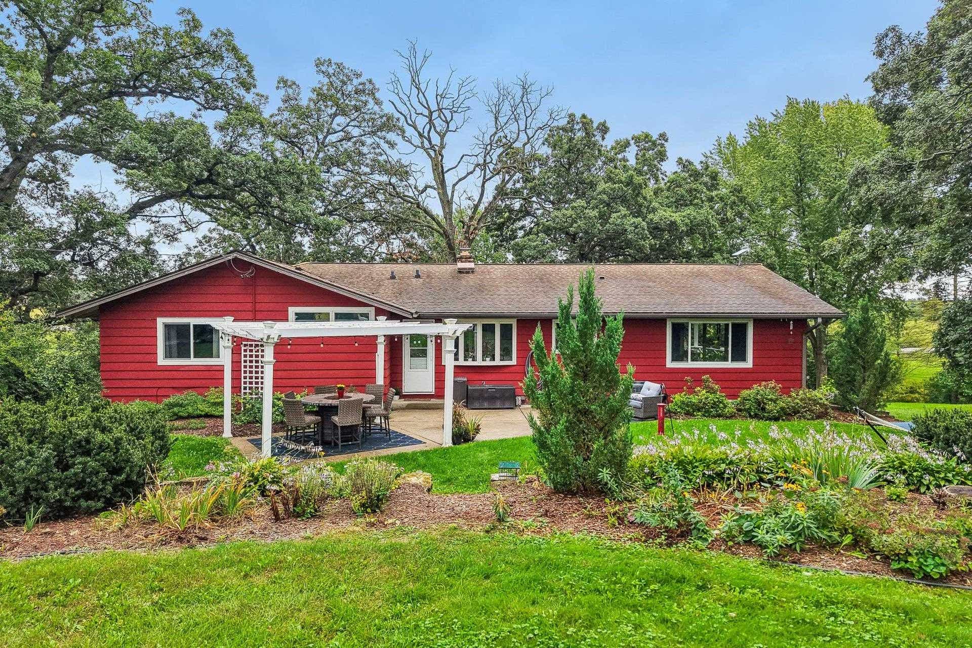W7255 Weber Road, Milford, WI 53551