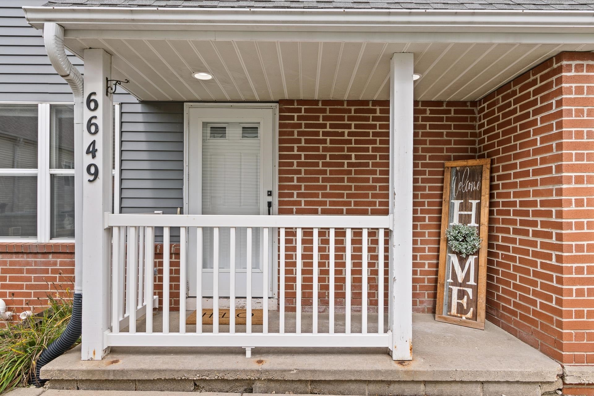 6649 Raymond Road, #10, Madison, WI 53711