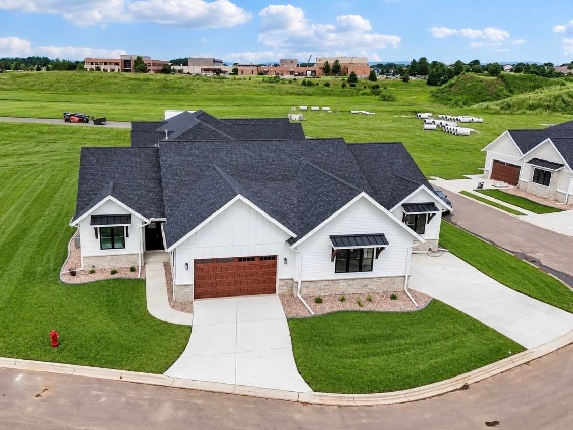 134 Goldenrod Way, #Lt17, Prairie Du Sac, WI 53578