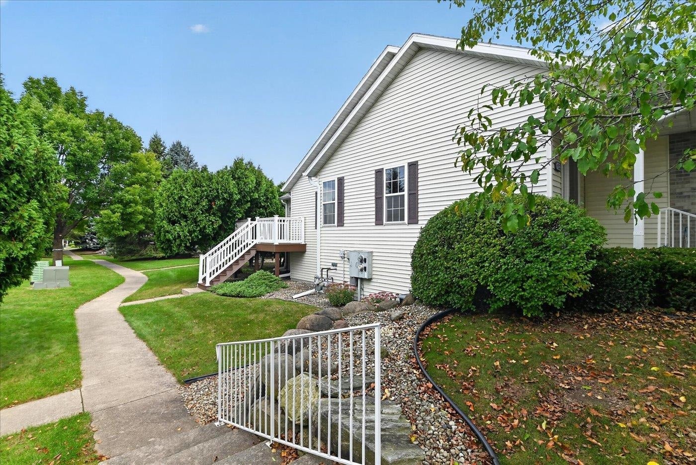 6322 Merritt Ridge, Madison, WI 53718