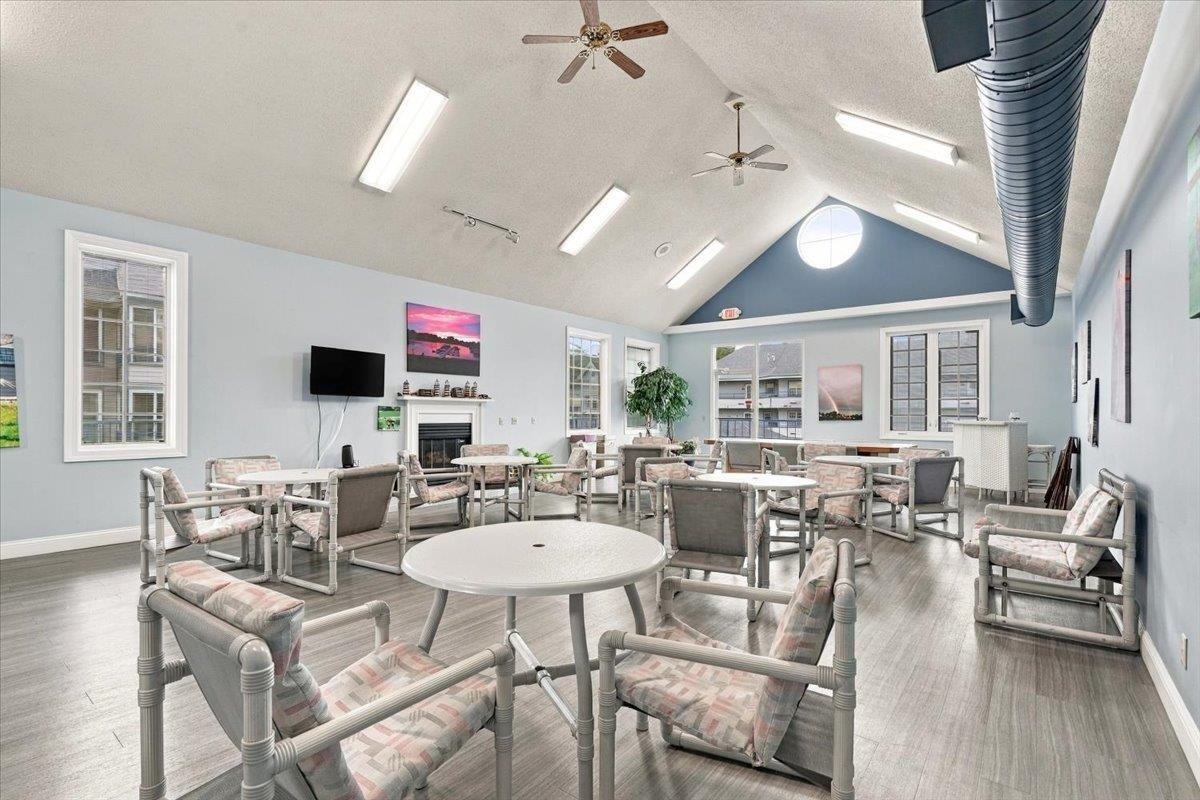 5383 Mariners Cove Drive, #414, Westport, WI 53704