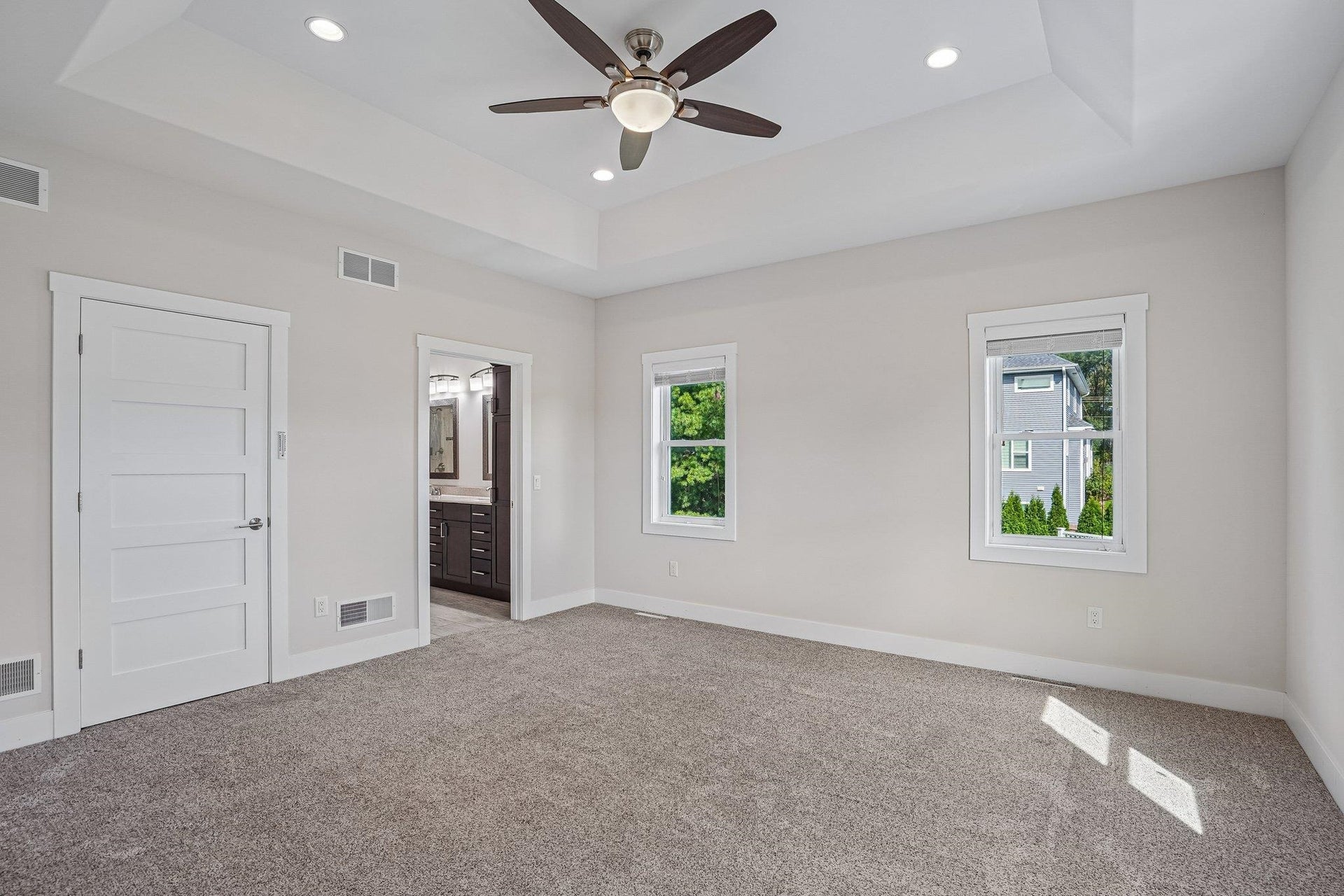 9902 Peach Leaf Lane, Madison, WI 53562