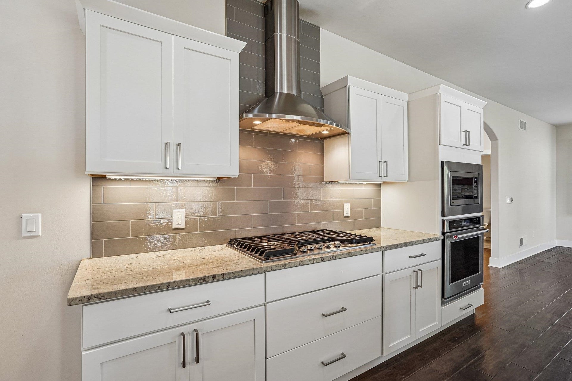 9902 Peach Leaf Lane, Madison, WI 53562