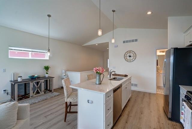 1232 Tivoli Circle, Oregon, WI 53575