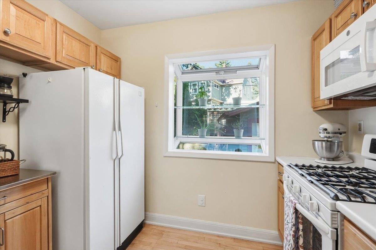2426 Commonwealth Avenue, Madison, WI 53711