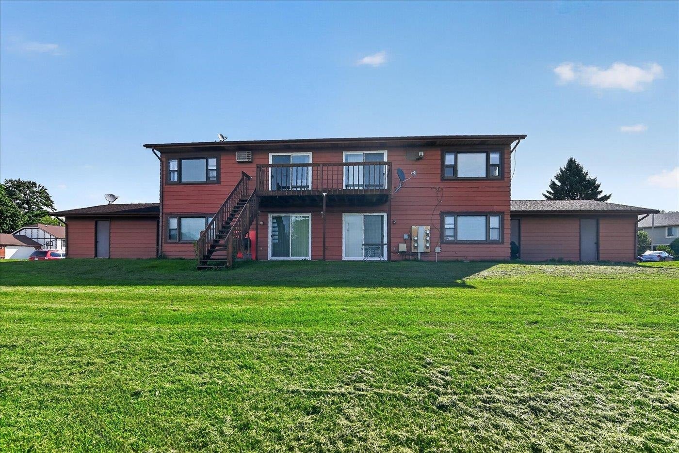 202 Danbury Court, DeForest, WI 53532