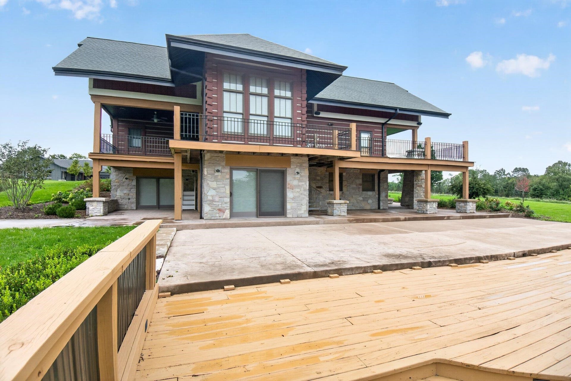 4025 S Bernstein Road, Spring Valley, WI 53576-9477