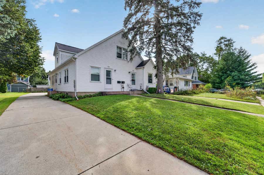 Property photo for 7205-7207 University Avenue, Middleton, WI