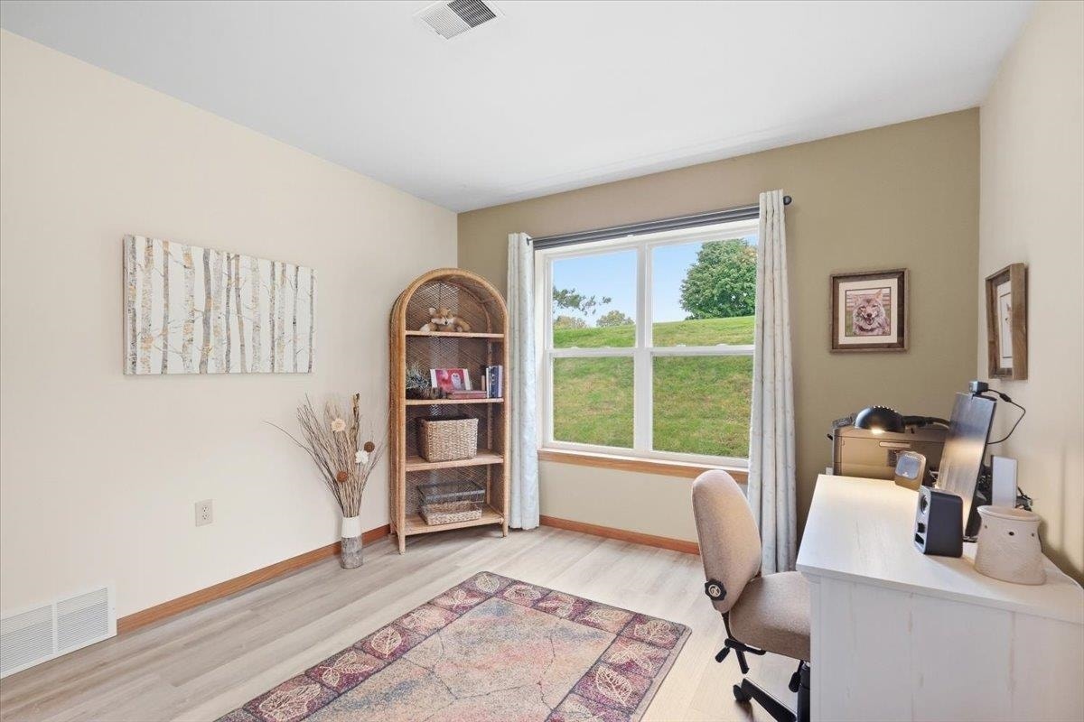 221 Larkspur Court, Sun Prairie, WI 53590