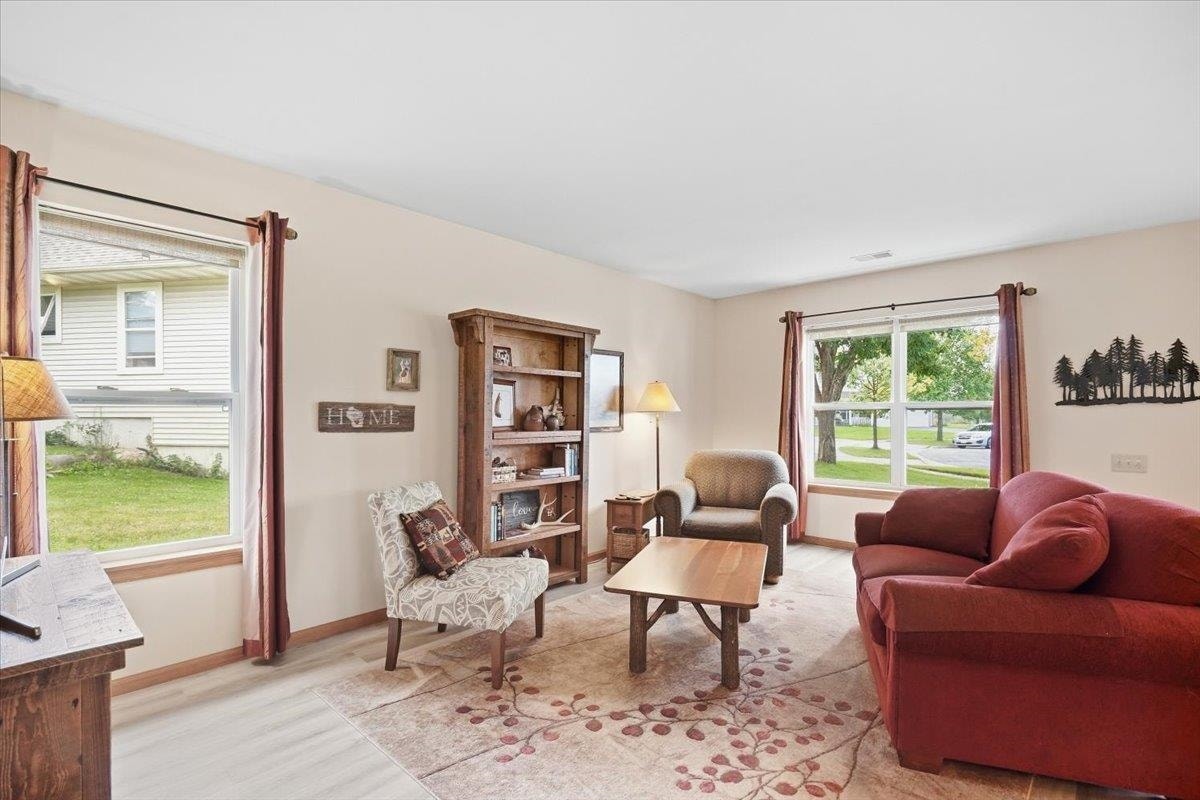 221 Larkspur Court, Sun Prairie, WI 53590