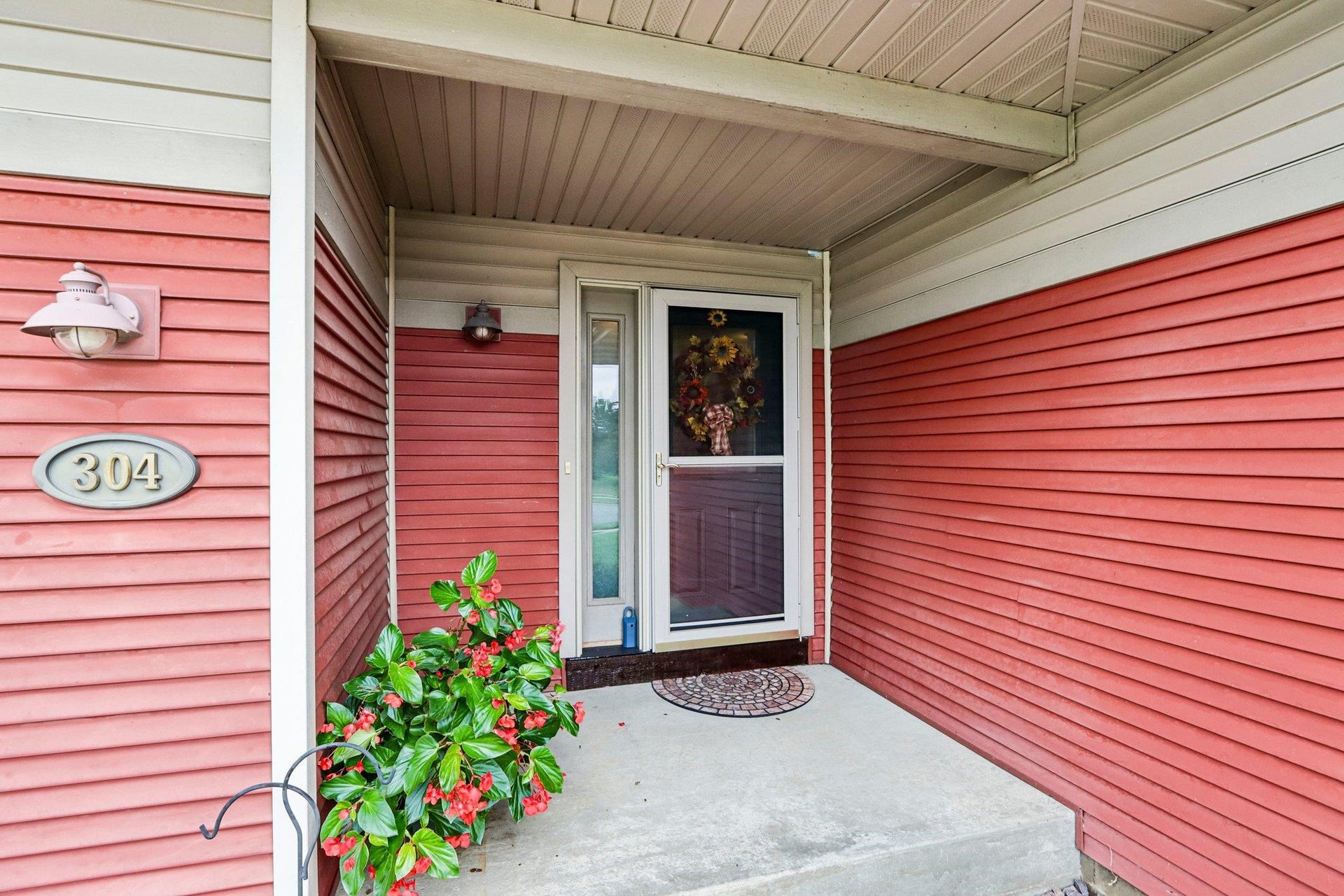 304 4th Street, Brooklyn, WI 53521