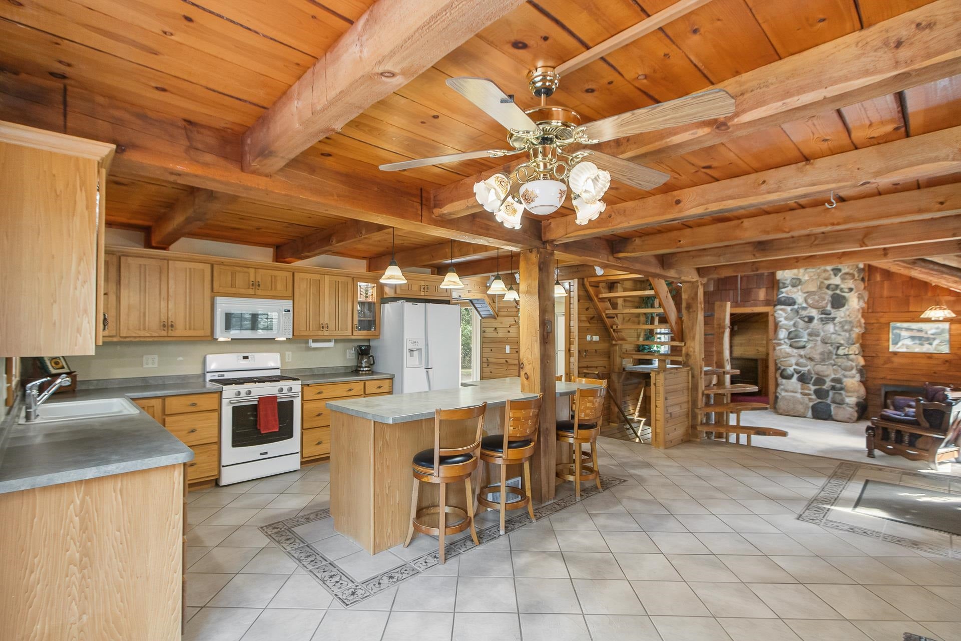 N8988 Deerborn Avenue, Springfield, WI 53964