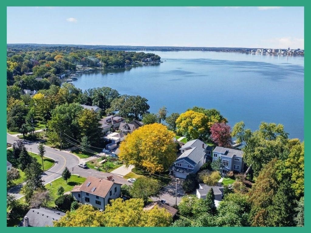 4209 Winnequah Road, Monona, WI 53716