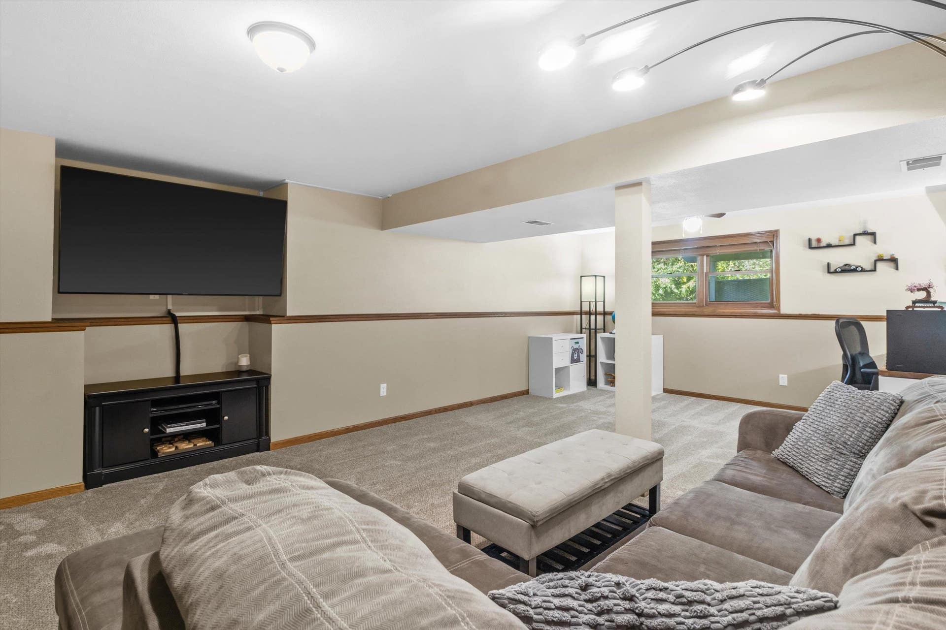2 Salina Court, Madison, WI 53719